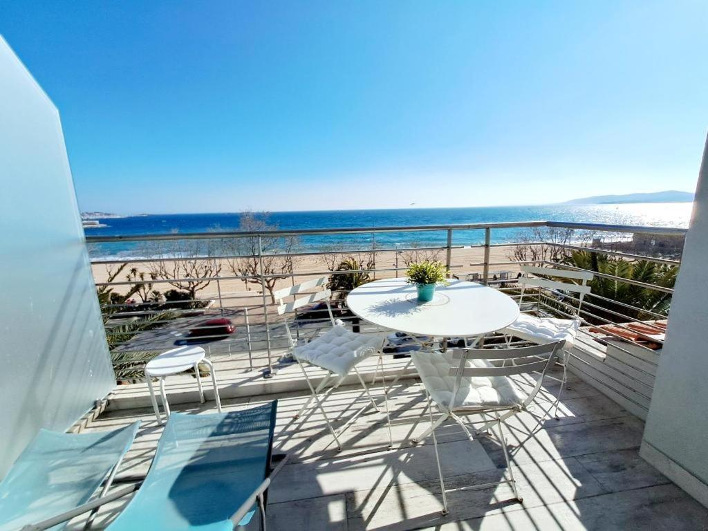 Apartament Le Panorama Fréjus Zewnętrze zdjęcie